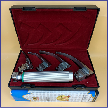 Laryngoscope Macintosh Fiber Optic 4 Blade 0-1-2-3 Set Adult Handle Premium Quality Reusable Blades Premium Quality Plastics Box Maroon Colour Blister Packing into Lapa Boxboard Box Packed