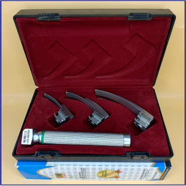 Laryngoscope integral Macintosh Fiber Optic 3 Blade 0-1-2 Set Child Handle Premium Quality Reusable Blades Premium Quality Hard Box Maroon Colour Blister Packing into Lapa Boxboard Box Packed