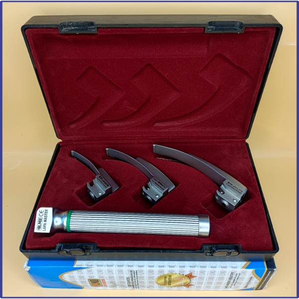 Laryngoscope integral Macintosh Fiber Optic 3 Blade 0-1-2 Set Child Handle Premium Quality Reusable Blades Premium Quality Hard Box Maroon Colour Blister Packing into Lapa Boxboard Box Packed
