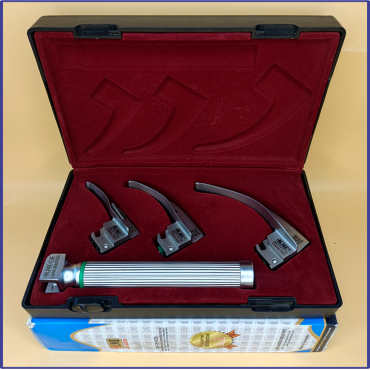 Laryngoscope Standard Macintosh Fiber Optic 3 Blade 0-1-2 Set Child Handle Reusable Blades Stainless Steel Standard Quality Blades Premium Quality Hard Box Maroon Colour Blister Packing into Lapa Boxboard Box Packed