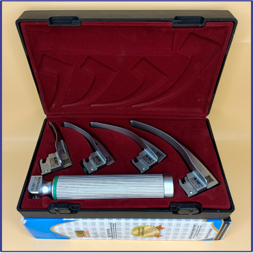 Laryngoscope Standard Macintosh Fiber Optic 4 Blade 0-1-2-3 Set Adult Handle Premium Quality Reusable Blades Premium Quality Hard Box Maroon Blister Packing Colour into Lapa Boxboard Box Packed