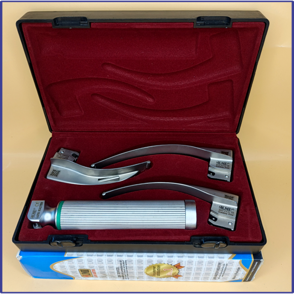 Laryngoscope Standard Macintosh Fiber Optic 3 Blade 2-3-4 Set Adult Handle Reusable Blades Stainless Steel Standard Quality Quality Hard Box Maroon Colour Blister Packing into Lapa Boxboard Box Packed
