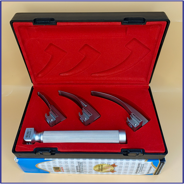 Laryngoscope Conventional Standard Macintosh 3 Blade 0-1-2 Set Child Handle Reusable Blades Premium Quality Plastics Box Blister Packing  Red Colour into Lapa Boxboard Box Packed