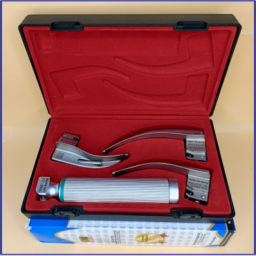 Laryngoscope Macintosh Fiber Optic 3 Blade 1-2-3 Set Adult Handle Premium Quality Reusable Blades Premium Quality Plastics Box Blister Packing  Red Colour into Lapa Boxboard Box Packed