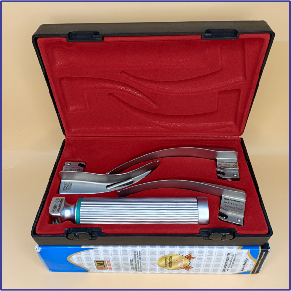 Laryngoscope Macintosh Fiber Optic 3 Blade 2-3-4 Set Adult Handle Premium Quality Reusable Blade Premium Quality Plastics Box Blister Packing Red Colour into Lapa Boxboard Box Packed