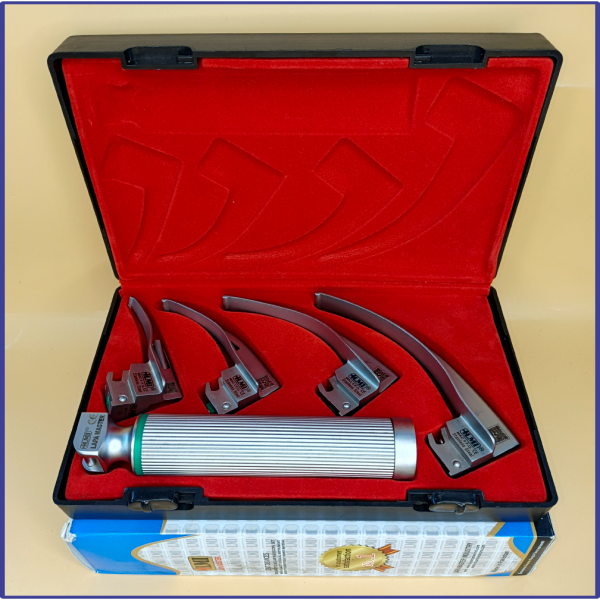 Laryngoscope Standard Macintosh Fiber Optic 4 Blade 0-1-2-3 Set Adult Handle Reusable Blades Stainless Steel Standard Quality Blades Plastics Box Red Colour Blister Packing into Lapa Boxboard Box Packed