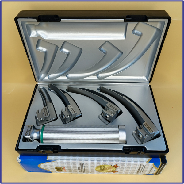Laryngoscope integral Macintosh Fiber Optic 4 Blade 0-1-2-3 Set Adult Handle Premium Quality Reusable Blades Premium Quality Plastics Box Blister Packing Sliver Gary Colour into Lapa Boxboard Box Packed