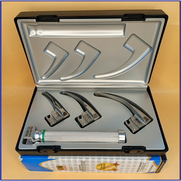 Laryngoscope Standard Macintosh Fiber Optic 3 Blade 0-1-2 Set Child Handle Reusable Blades Stainless Steel Standard Quality Blades Premium Quality Plastics Box Blister Packing Sliver Gary Colour into Lapa Boxboard Box Packed